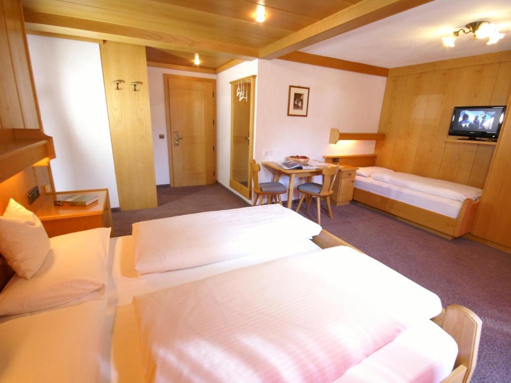 Garni Tofana Otel Corvara In Badia Oda fotoğraf