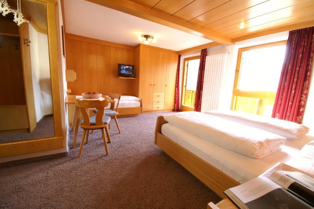 Garni Tofana Otel Corvara In Badia Oda fotoğraf